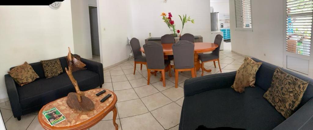 Haut De Villa Chez Ghighi Riviere-Pilote Ngoại thất bức ảnh