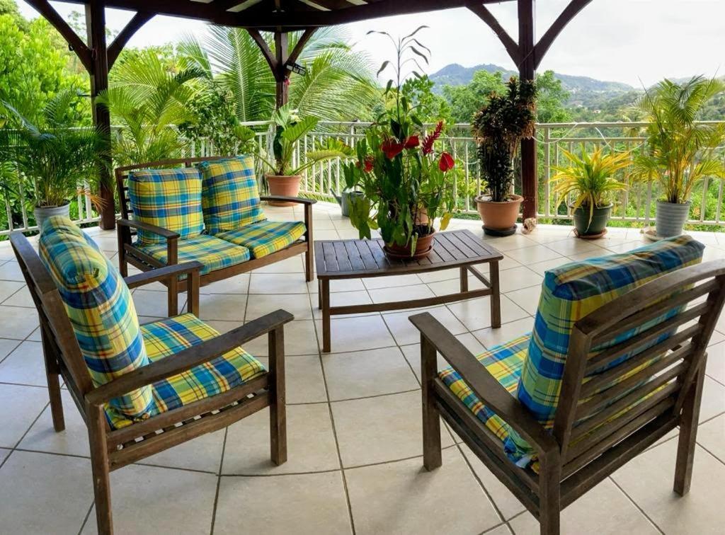 Haut De Villa Chez Ghighi Riviere-Pilote Ngoại thất bức ảnh